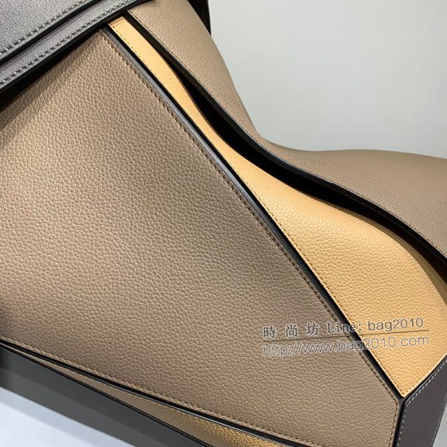 LOEWE包包 羅意威Puzzle郵差包 羅意威單肩斜跨包  tcl1307